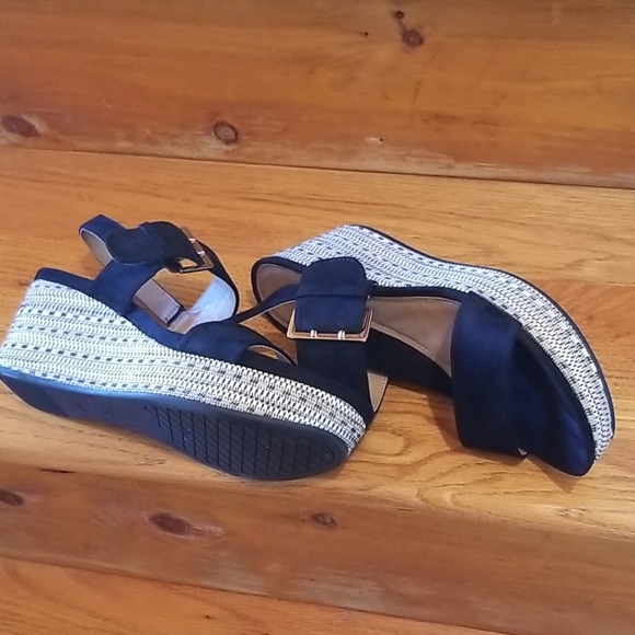 Women's Sandal -Jazlene Platform/Wedge (NWOT) - Picture 2 of 4